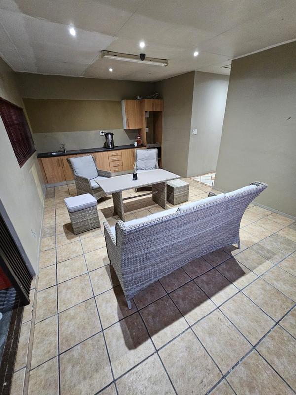 5 Bedroom Property for Sale in Parow Valley Western Cape